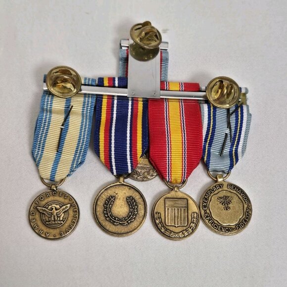 U.S. Air Force USAF 11 Ribbon Bar‎ Rack  6 National Defense Bronze Medals PINS - Picture 7 of 16